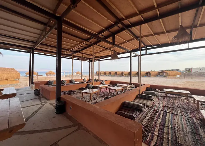 فندق Bab El Donia Camp نويبع